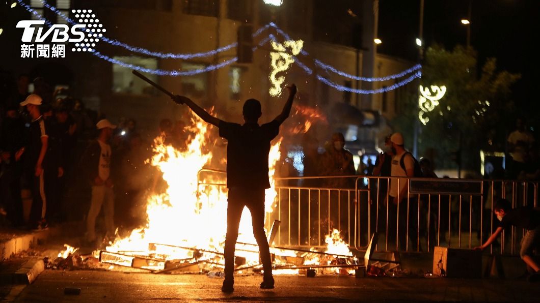 巴勒斯坦抗議群眾再度與以色列員警爆發衝突。（圖／達志影像路透社）