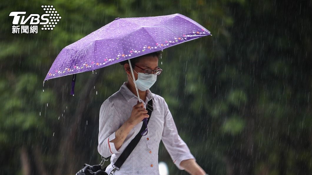 Watch out for thundershowers and heavy rain in the afternoon throughout Taiwan today (14).  (Photo/Photo from Central News Agency) All Taiwan is sunny and hot!  Increased moisture, watch out for thundershowers and heavy rain in the afternoon