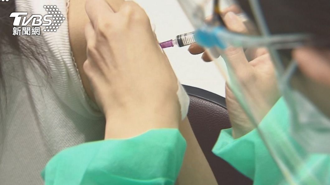台灣預計在6月時開始大規模疫苗接種計畫。（圖／TVBS） 手機可預約！台6月推大規模疫苗接種　拚1週100萬針