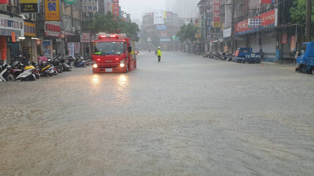 台北市陸續傳出淹水災情。（圖／北市府提供）