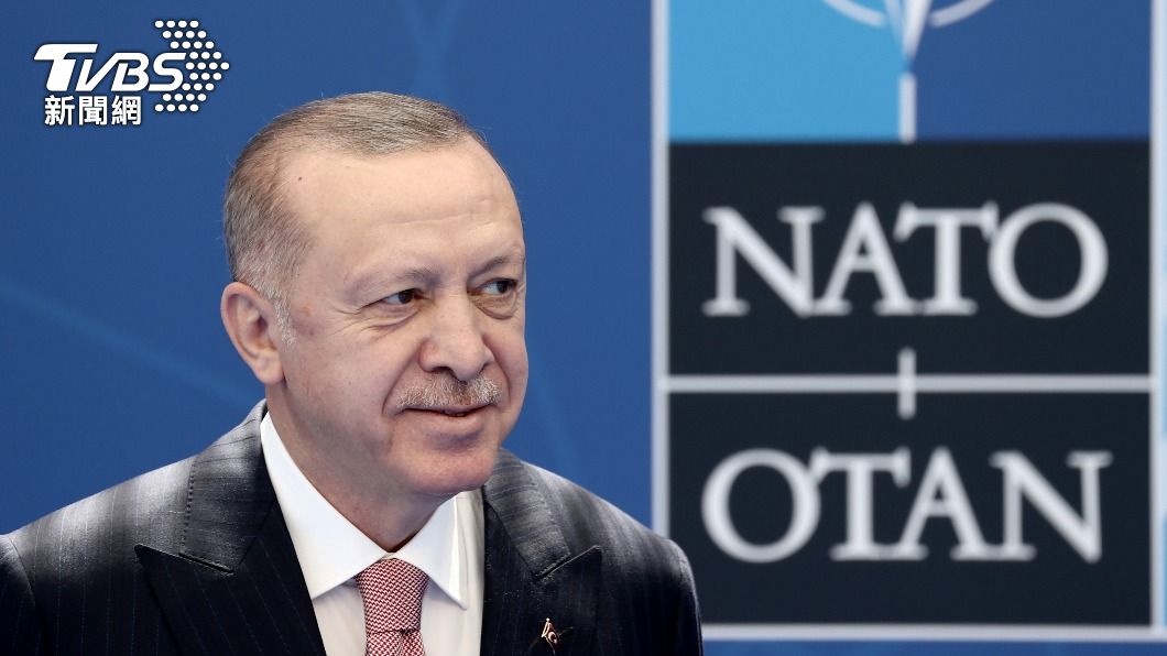 土耳其總統搶連接種三劑疫苗引發不滿。（圖／達志影像 路透社）
