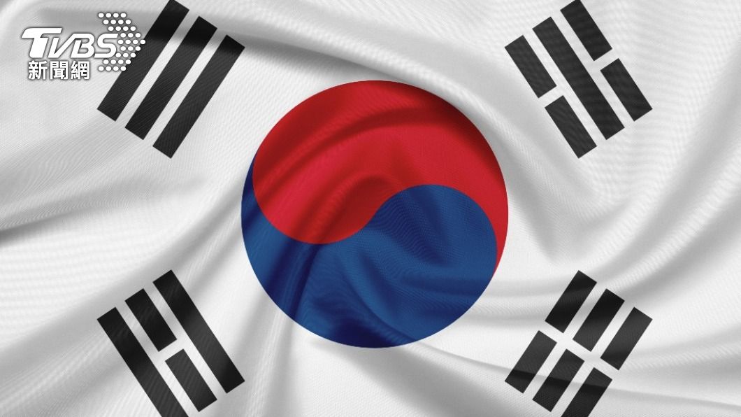 韓國連署29萬人交付請願書，籲政府實施女性徵兵制。（示意圖／shutterstock 達志影像）