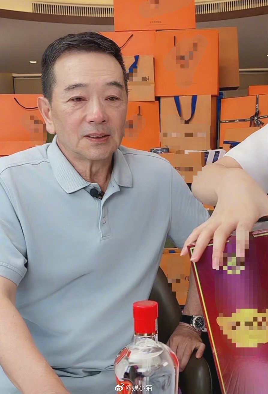 直播被酸爆！64歲張晨光「罕見鏡頭前痛哭拭淚」吐委屈│TVBS新聞網