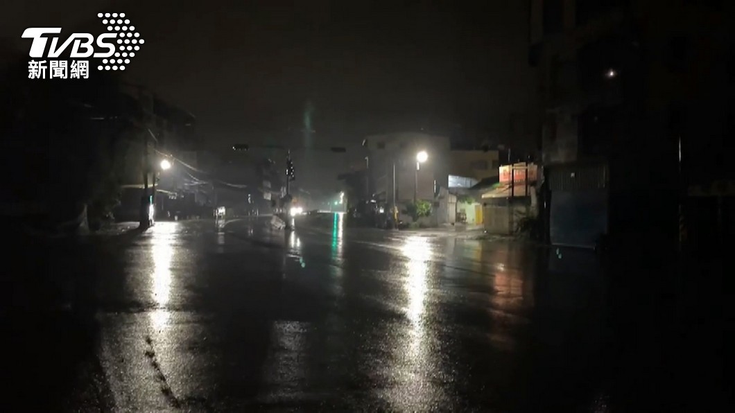 颱風天遇停電免驚慌。（圖／TVBS）