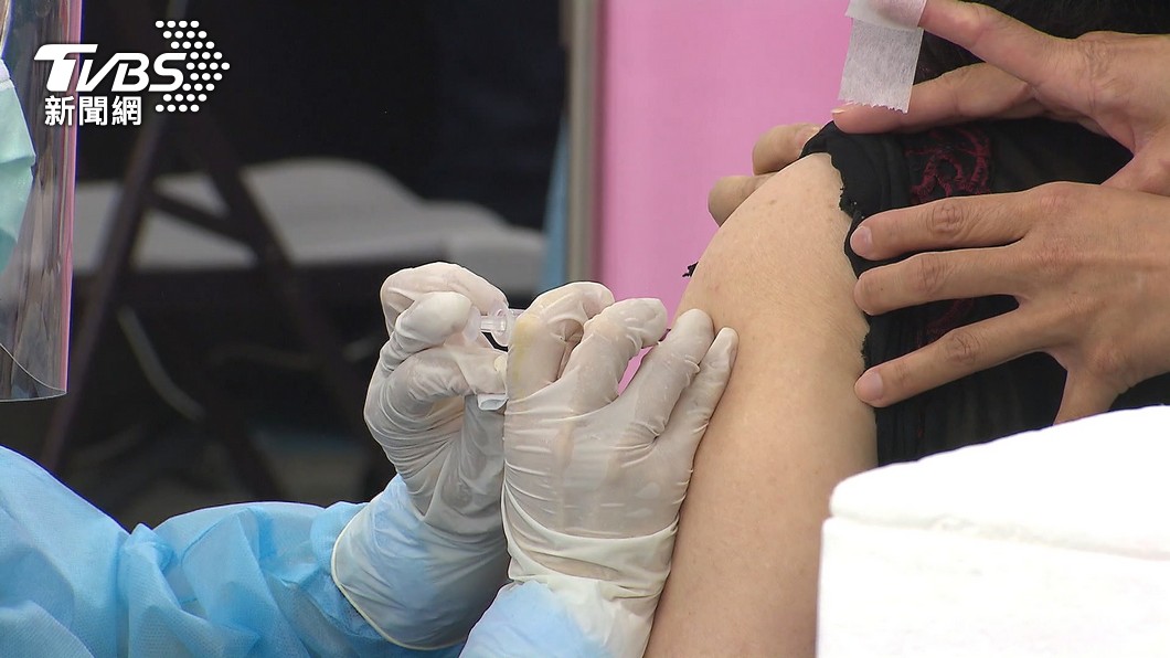 接種疫苗不良事件3天增加72例。（示意圖，非當事人／TVBS）