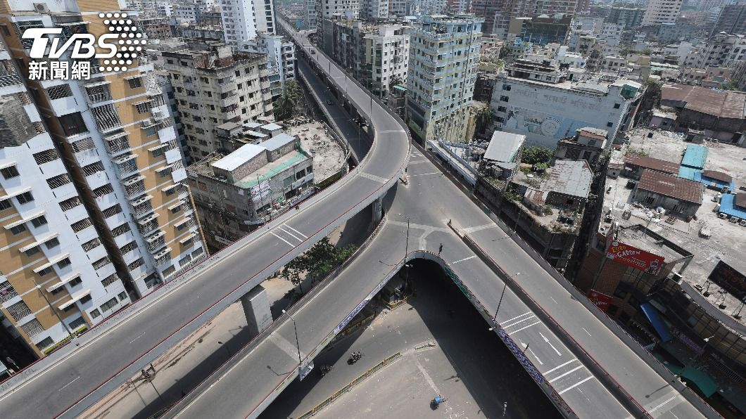 孟加拉過去封城期間，道路幾乎完全淨空。（示意圖／達志影像美聯社） 孟加拉封城防Delta病毒擴散　達卡爆移工「逃難潮」