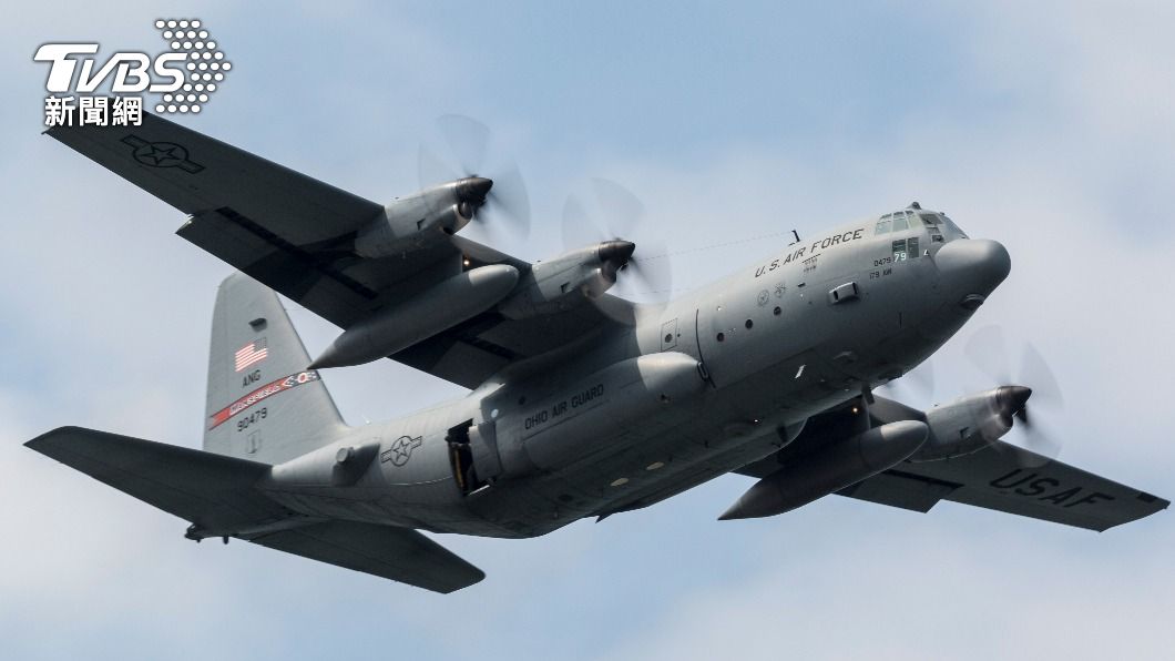 菲律賓南部4日傳出一架C-130運輸機墜毀。（示意圖／shutterstock達志影像） 菲律賓C-130運輸機墜毀　機上92人已17死40人獲救