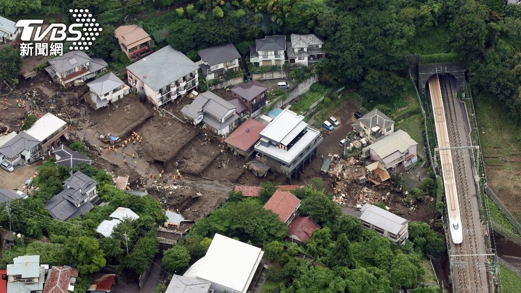 日本熱海市發生土石流。（圖／達志影像美聯社）