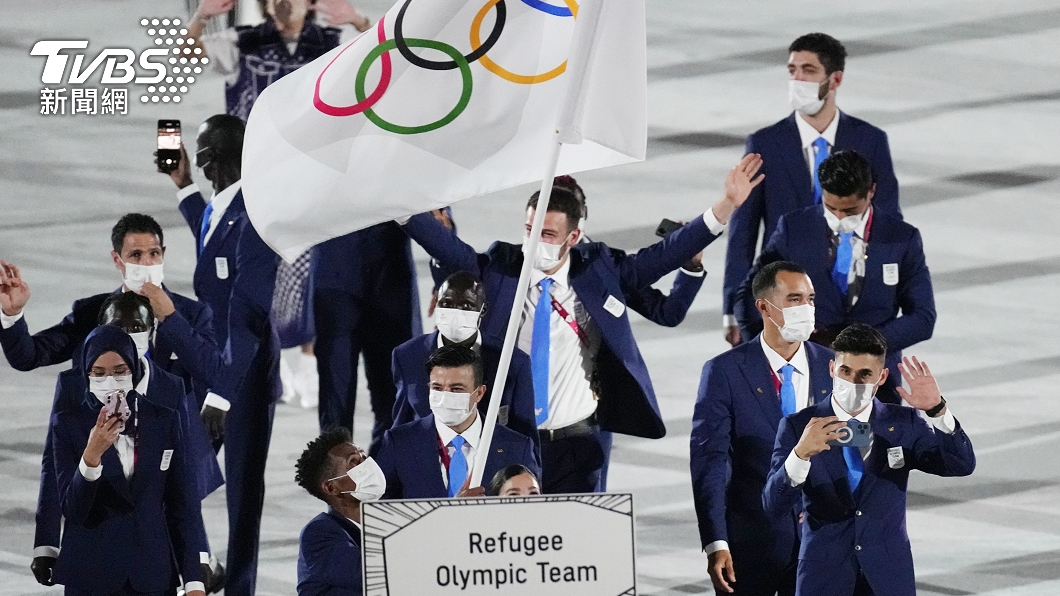 奧運難民代表隊進場。（圖／達志影像美聯社）