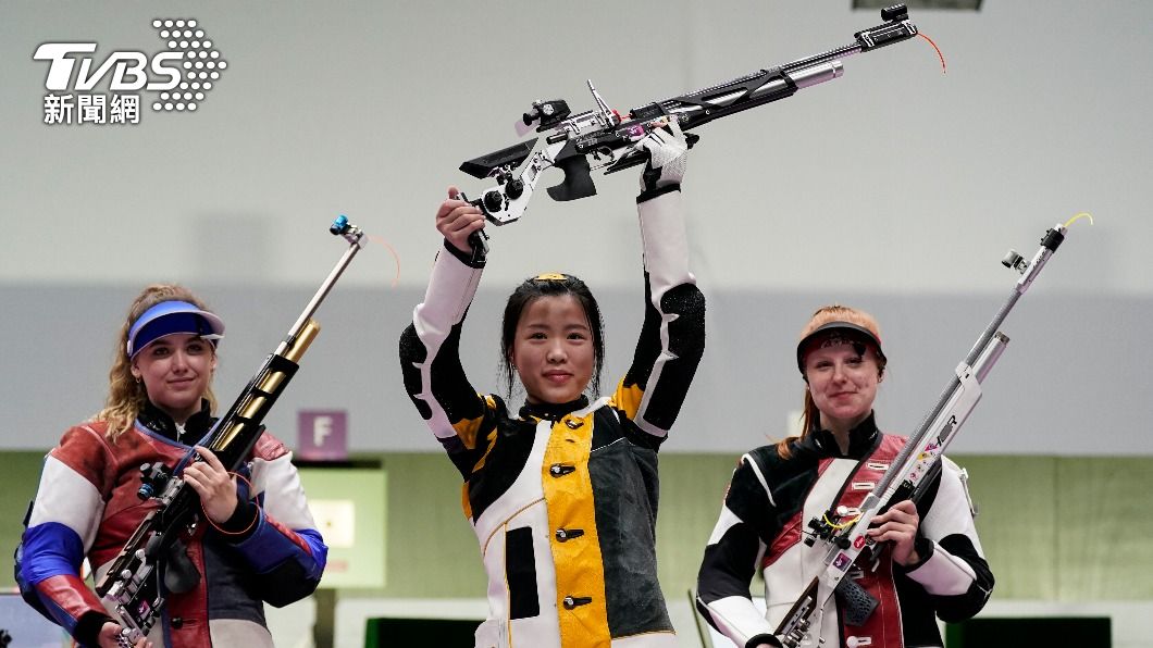 楊倩在東奧10公尺空氣步槍拿下金牌。（圖／達志影像美聯社）