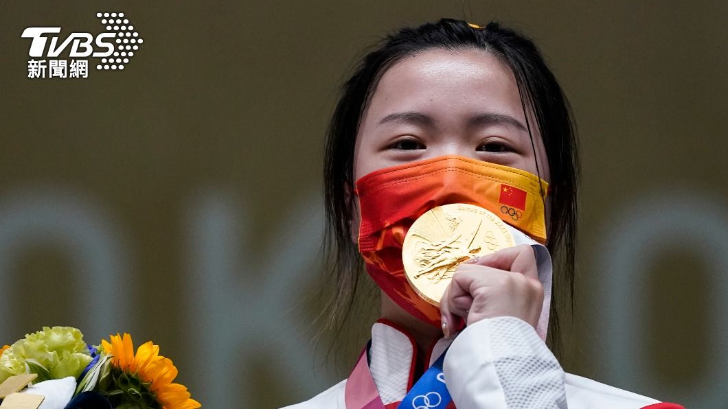 奧運首面金牌出爐，大陸選手楊倩奪得女子10公尺空氣步槍冠軍。（圖／達志影像美聯社 ）