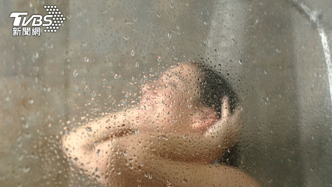 女子搬入住所後，可能有1年時間洗澡被人看光光。（示意圖／shutterstock 達志影像）