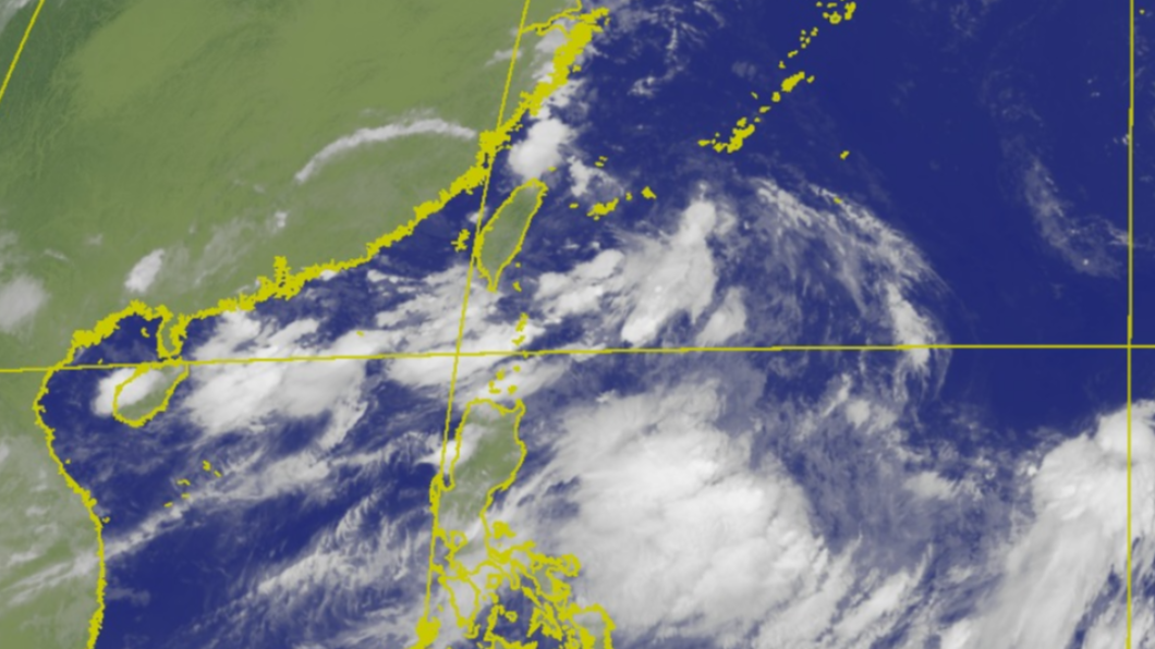 海南島附近有一個熱帶性低氣壓將生成，不排除成為今年第9號颱風「盧碧」。（圖／中央氣象局）