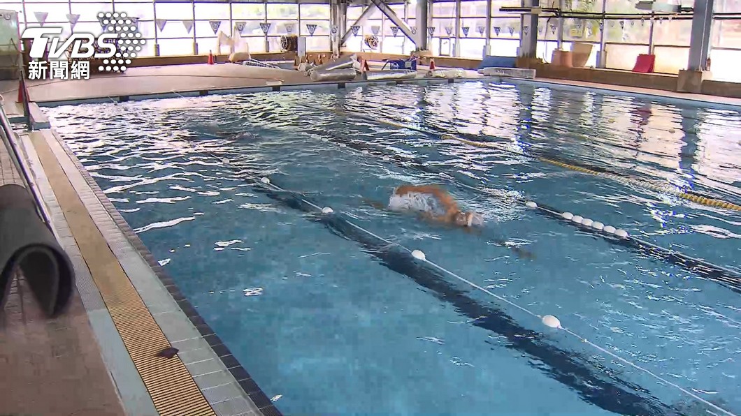 雲林某高中選手在熱身時跳水，違反規定遭到禁賽1年。（示意圖，與本文無關／TVBS資料畫面）