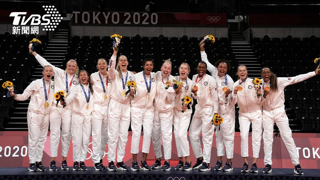 美國隊拿下女排史上首面奧運金牌。（圖／達志影像美聯社）