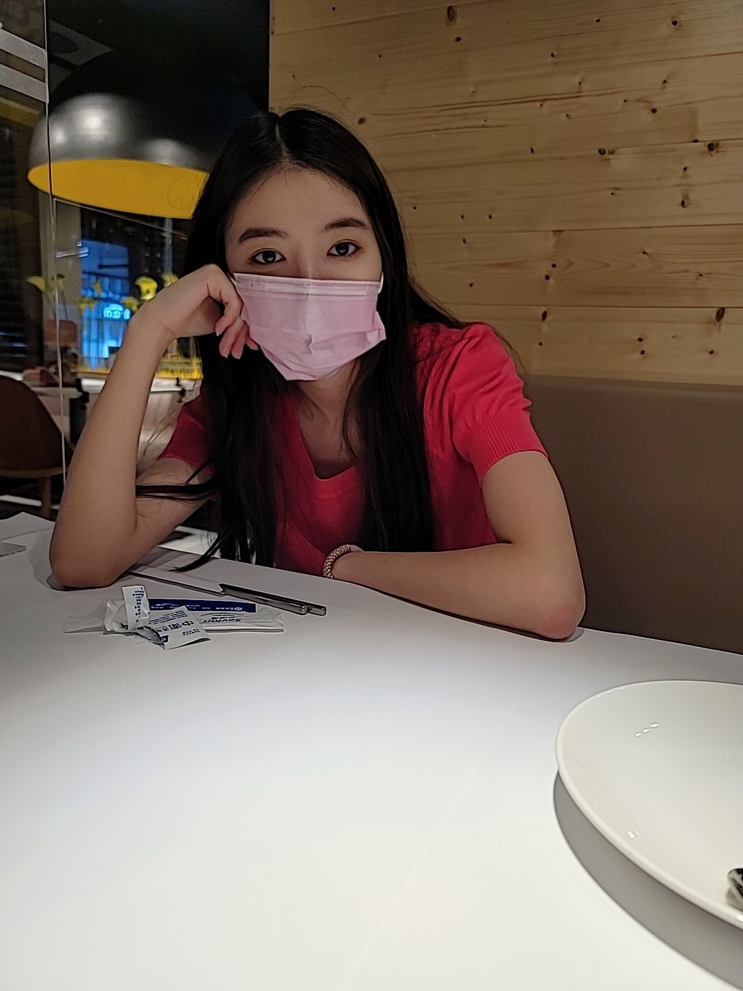 余皓然 