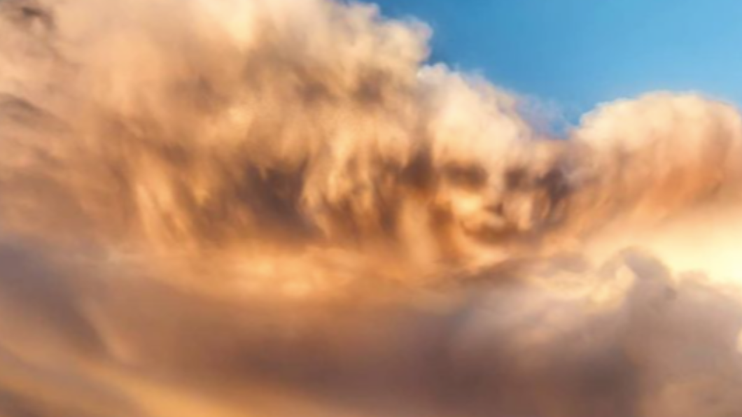 澳洲少年拍攝雲朵驚見驚人景象。（圖／翻攝自jarvis.s.photography IG）