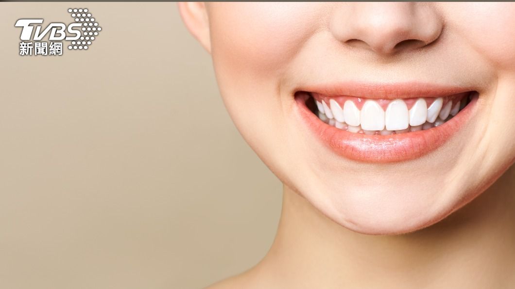 如牙齒出現這7大警訊，要當心牙周病悄悄到來。（示意圖／shutterstock達志影像）