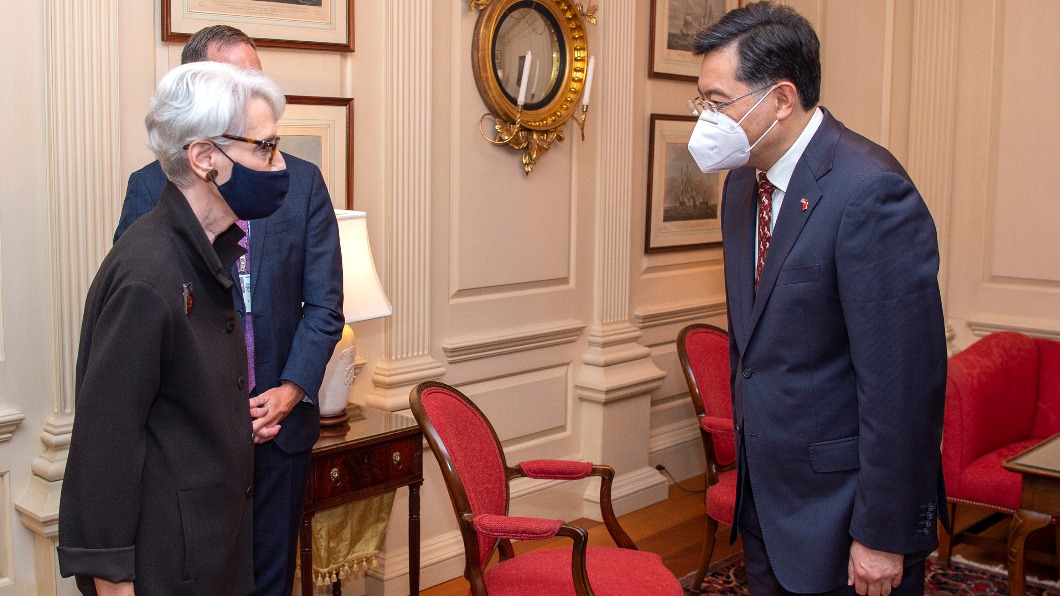 大陸駐美大使秦剛與美國副國務卿舍曼會面。（圖／翻攝自Wendy R. Sherman Twitter）