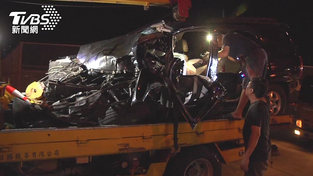 雲林國一追撞工程車釀2死1傷。（圖／TVBS）
