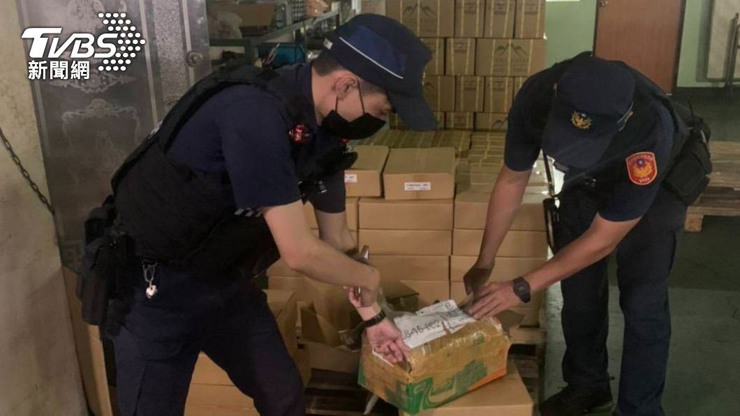 台中警方昨日查獲2件疑似越南走私非洲豬瘟肉品。（圖／警方提供）