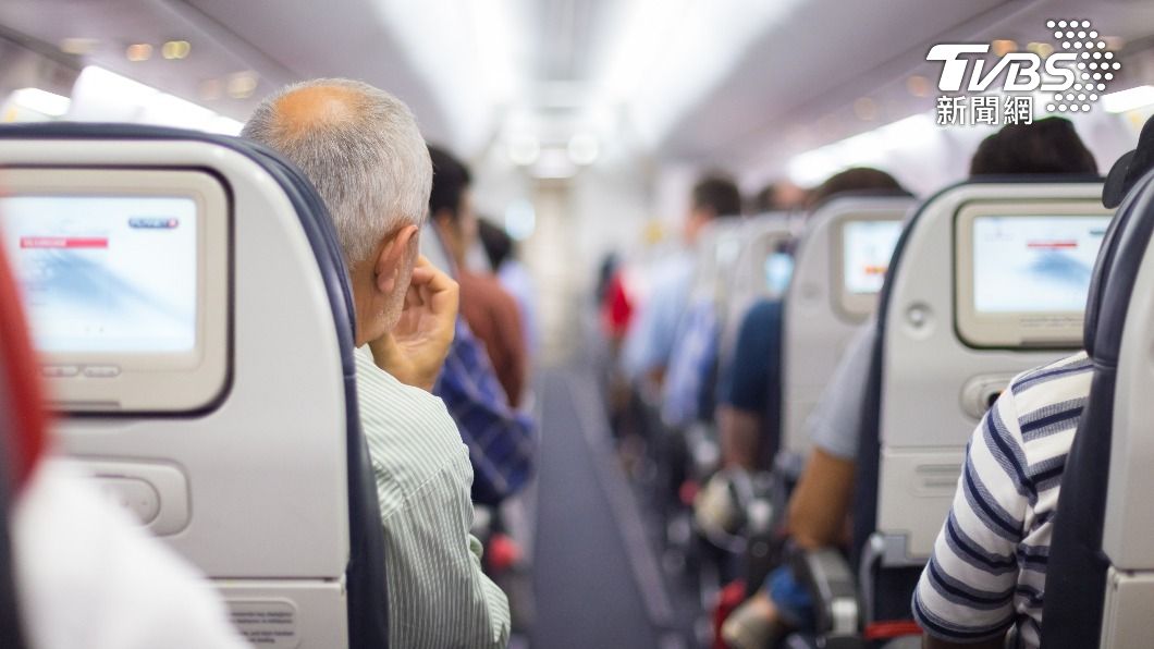 乘客搭機時須坐在畫定的位子上。（示意圖／shutterstock 達志影像）