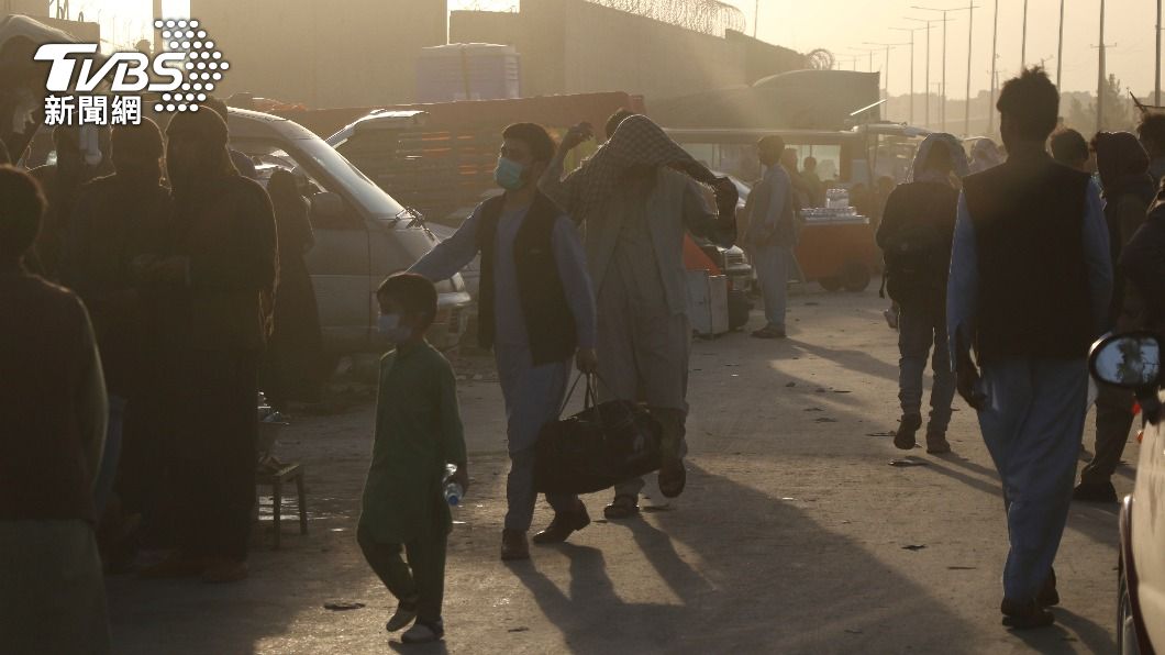 塔利班重掌阿富汗，多名阿富汗難民流落街頭。（圖／達志影像美聯社）