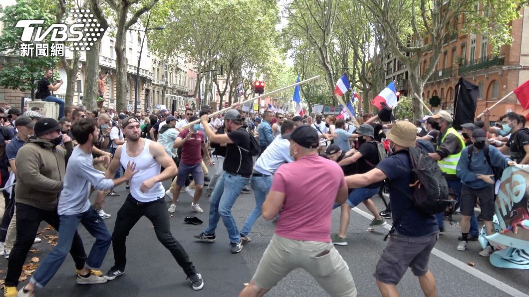 法國連續第9個週末爆發遊行示威潮。（圖／達志影像路透社）