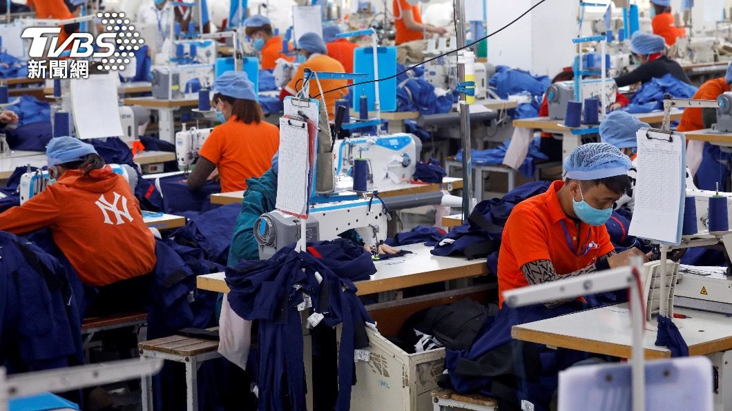 越南是全球主要紡織加工據點（圖／達志影像路透社） Delta肆虐！越南代工廠9成關閉　影響美國耶誕節