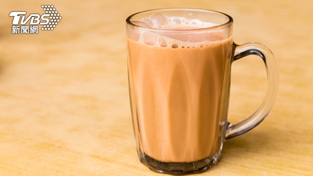 日本醫界發現在照超音波前先喝奶茶，有助於揪出胰臟癌。（示意圖／shutterstock達志影像）