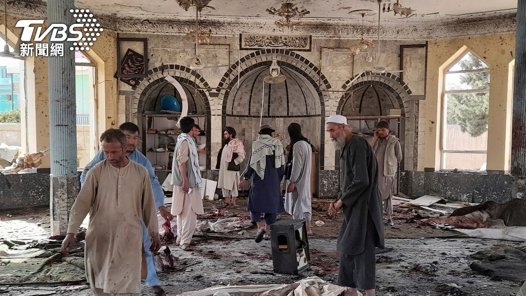 阿富汗昆都茲市一座什葉派清真寺遭自殺炸彈攻擊。（圖／達志影像美聯社）