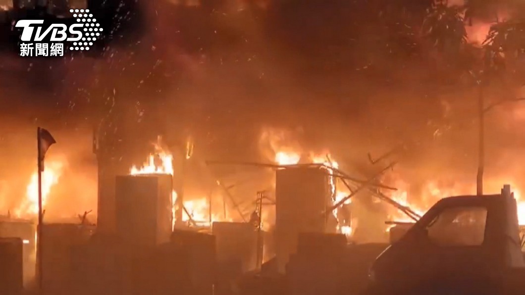 城中城火警造成多達46人死亡。（圖／TVBS） 隔天就要簽約「城中城」套房！高雄婦一覺醒來驚：燒掉了