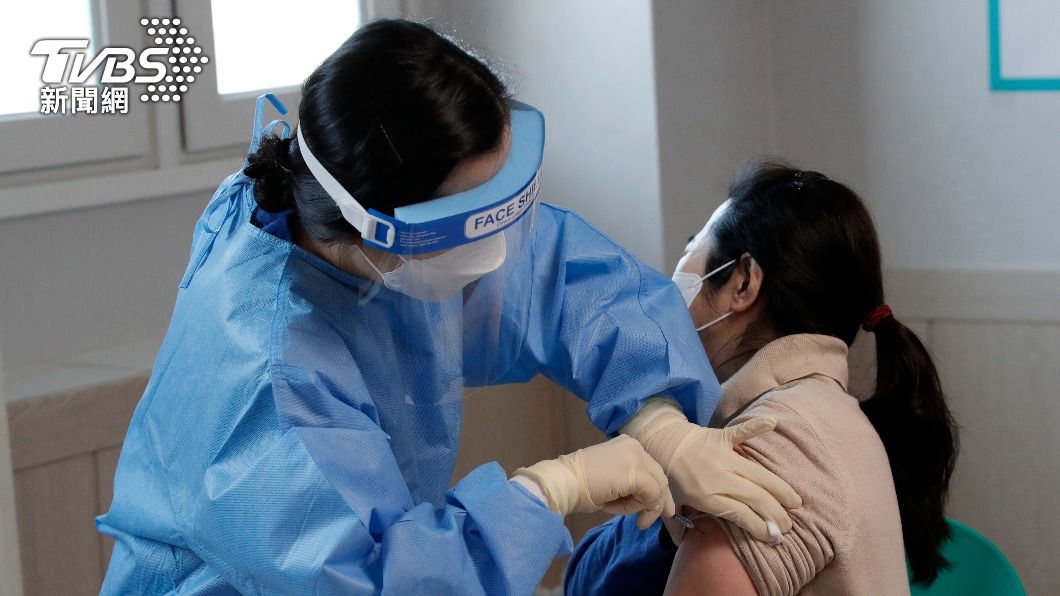 南韓女子打完疫苗後出現離奇症狀，醫生都找不出病因。（示意圖，非當事人／達志影像美聯社）