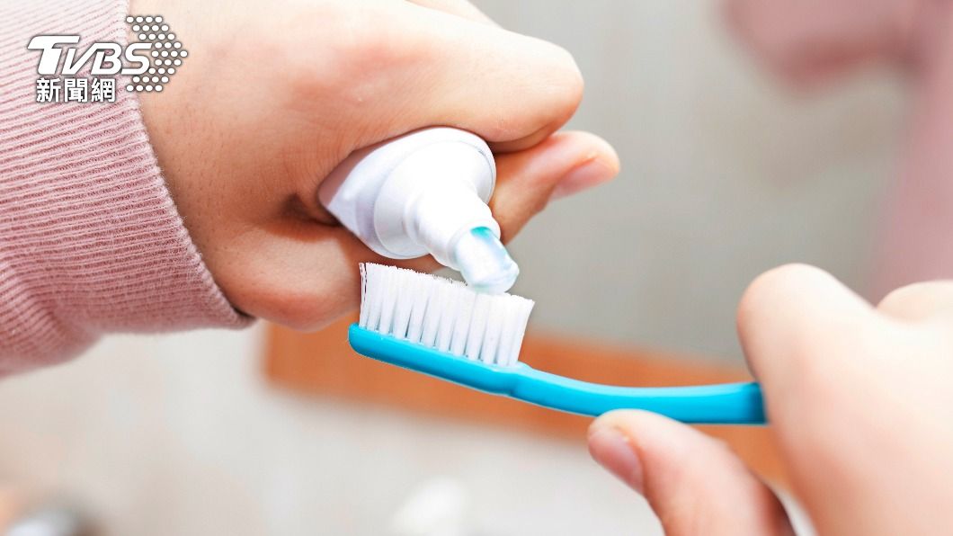 牙醫師分享常見的6種刷牙錯誤觀念。（示意圖／shutterstock達志影像）