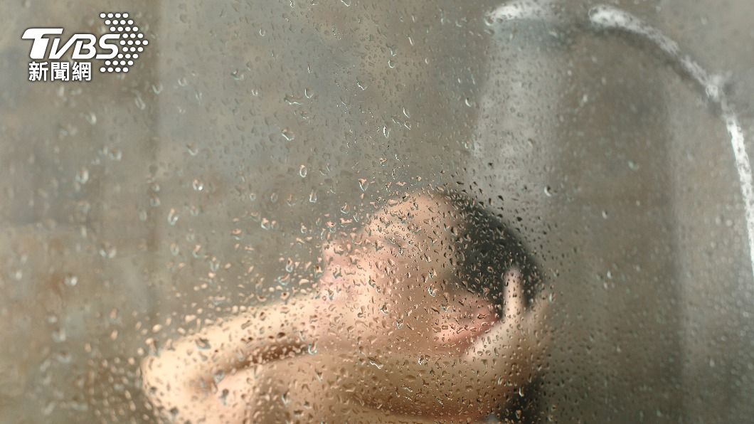 冬天洗熱水澡是一大享受。（示意圖／shutterstock達志影像）