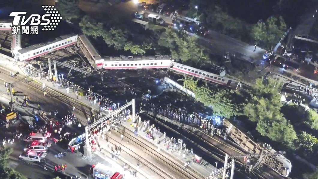 台鐵普悠瑪列車3年前翻覆釀18死。（圖／TVBS）