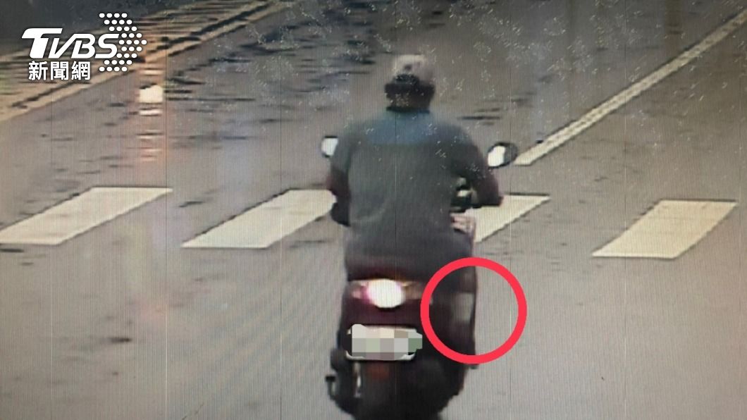 殷姓犯嫌偷車，因右小腿貼有「痠痛貼布」，讓警方迅速偵破竊案。（圖／警方提供）