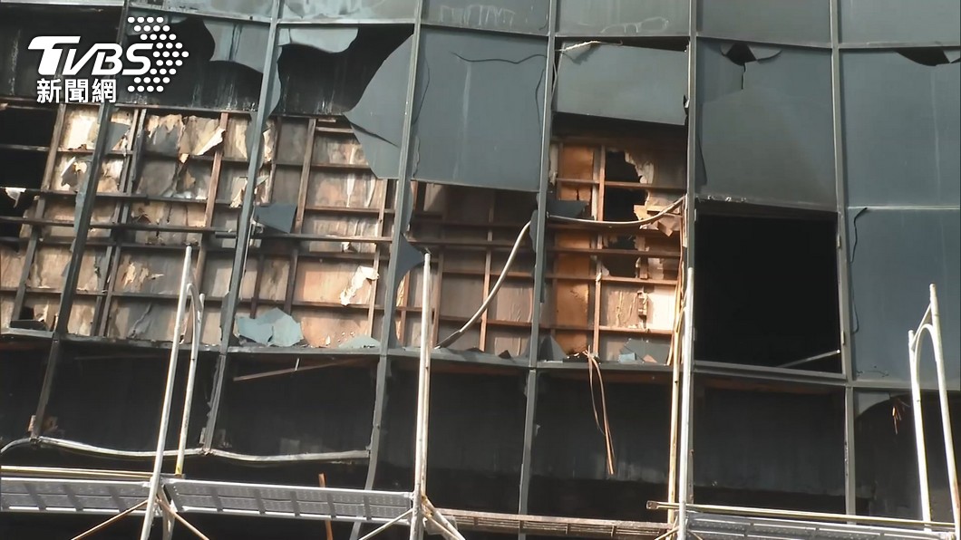 高雄鹽埕區城中城大樓大火奪走46條人命。（圖／TVBS資料畫面）