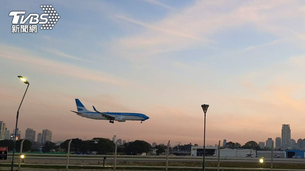 圖為阿根廷紐貝瑞機場的阿根廷航空公司班機。（圖／中央社）
