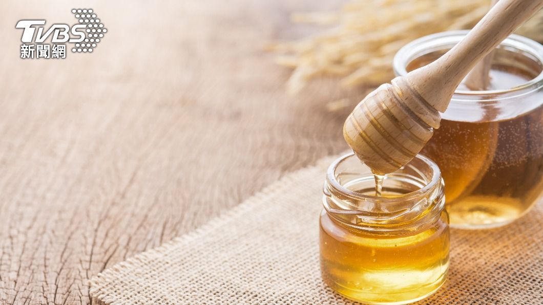 每周攝入2～6次蜂蜜，可降低14％非酒精性脂肪肝的風險。（示意圖／shutterstock達志影像）