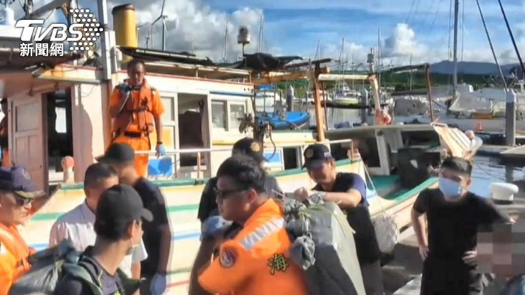 離職警察溫俊龍利用漁船載運重126公斤、市價超過新台幣30億元的海洛因。（圖／TVBS資料畫面）