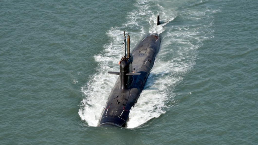 印度海軍第4艘鮋魚級潛艦「船帆座號」下水測試。（圖／翻攝自印度國防部發言人推特）
