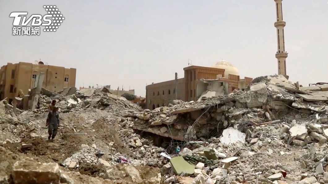 敘利亞民宅在空襲中遭炸成廢墟。（示意圖／達志影像美聯社）