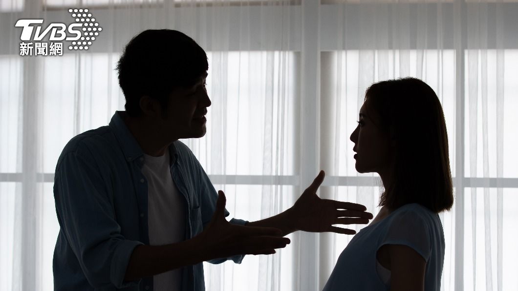 新加坡發生一名丈夫對妻子動粗的家暴事件。（示意圖／shutterstock達志影像）