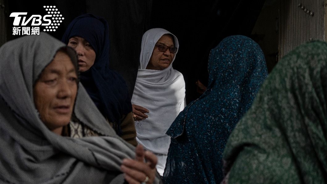 塔利班破獲大宗人口販運，130名女性被賣掉當奴。（示意圖，非當事人／達志影像美聯社）