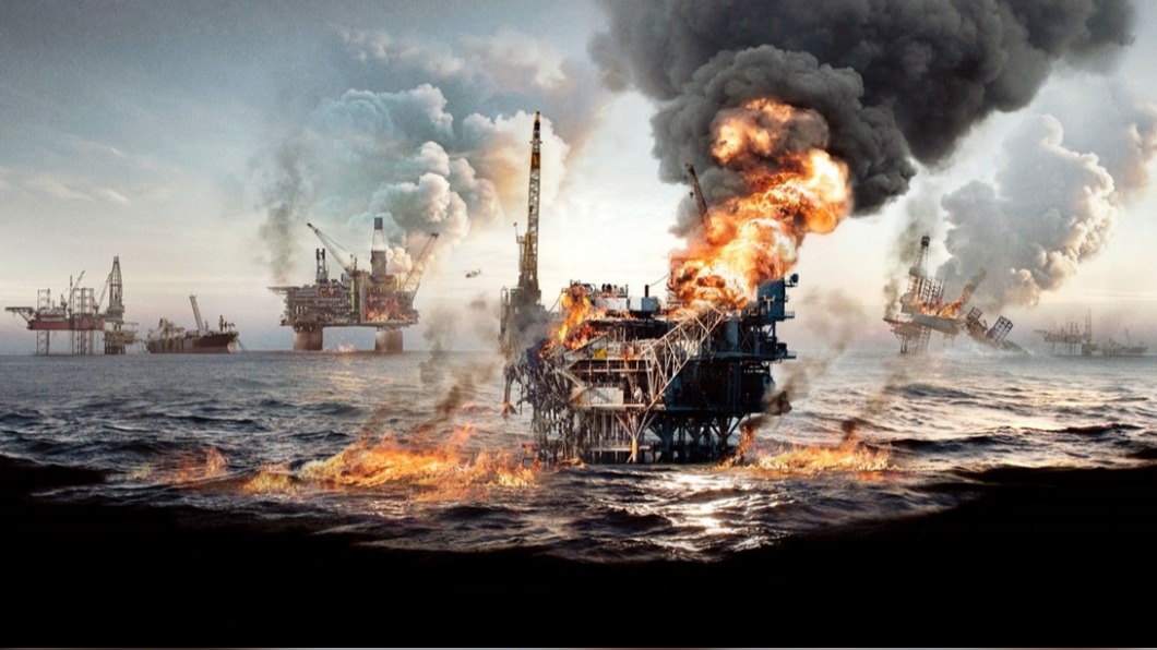挪威近海鑽油平台突然爆炸。（圖／車庫提供）