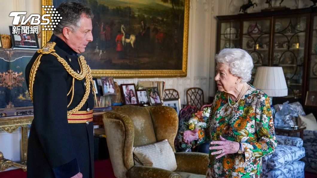 英國女王睽違近1個月首度出席公務行程。（圖／達志影像美聯社）