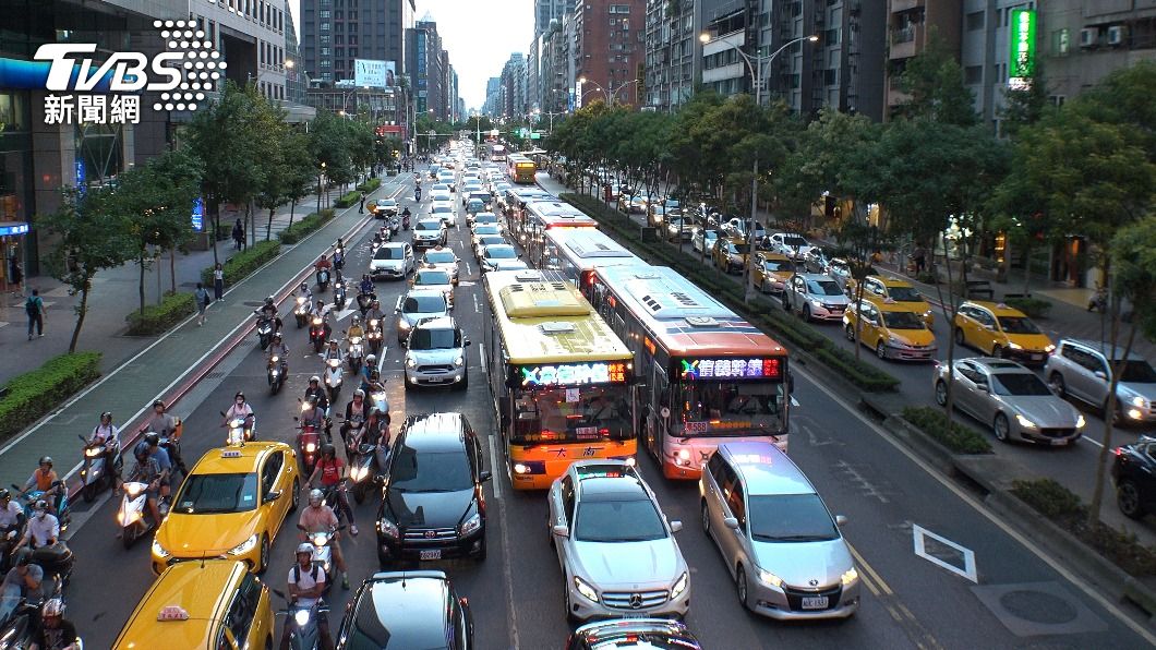 日本作家點出台灣交通問題。（示意圖／shutterstock達志影像）