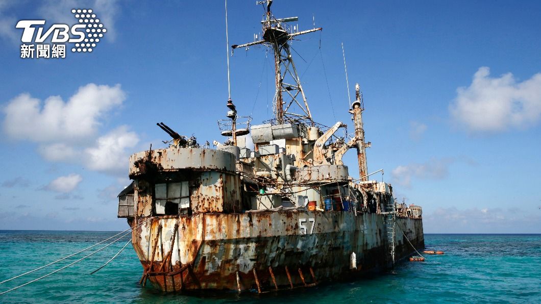 菲律賓多年前在仁愛暗沙擱淺的軍艦。（圖／達志影像美聯社）