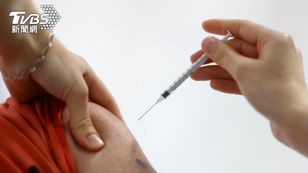 法國民眾接種疫苗追加劑。（圖／達志影像路透社）